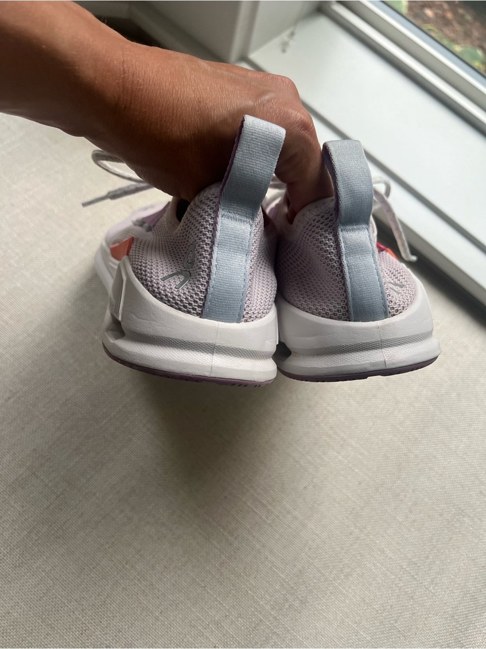 ON Cloud Cloudeasy Sneakers
Size 8/39
Color: Orchid/Lavendula - Picture 6 of 8